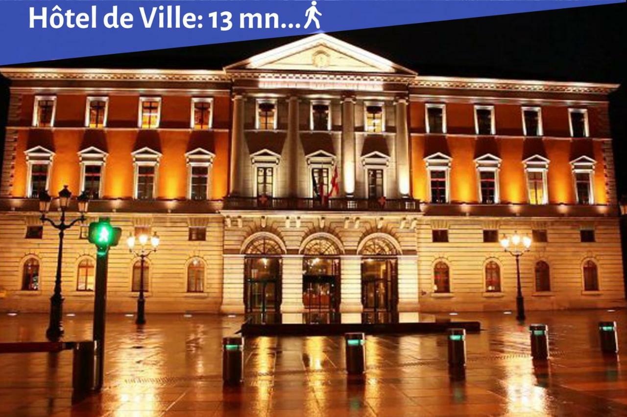 Portes De La Vieille Ville 안시 외부 사진